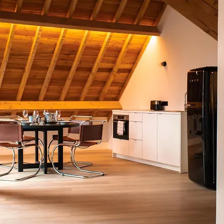 Maison Parenthese *